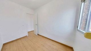 Piso en venta en Numancia en Madrid