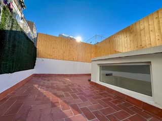 Casa pareada en venta en Sant Antoni en Barcelona