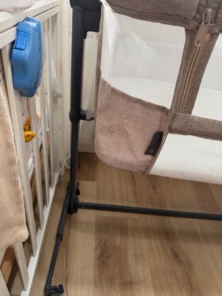 Cuna colecho con laterales de malla