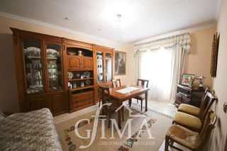 Chalet en venta en Tomelloso