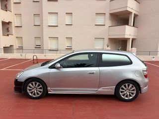 Honda Civic 1.6 2004