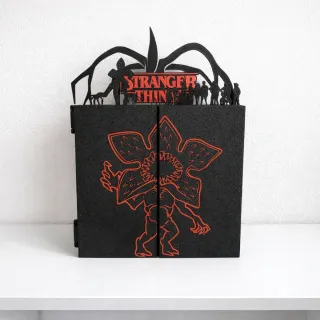 Expositor y Bases Funko pop Stranger Things Kinder