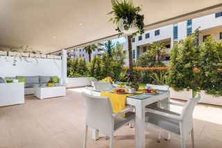 Piso en alquiler en Nueva Andalucía centro en Marbella