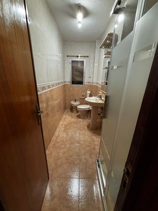 Alicatado baño en buen estado