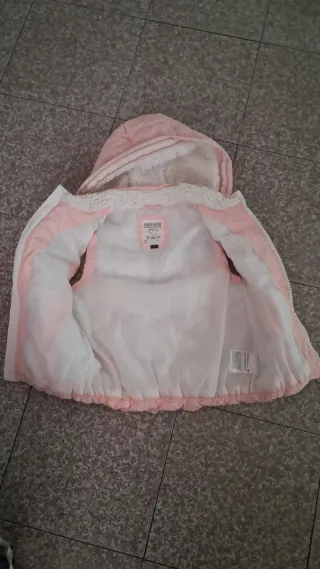 Gilet imbottito bambina con cappuccio