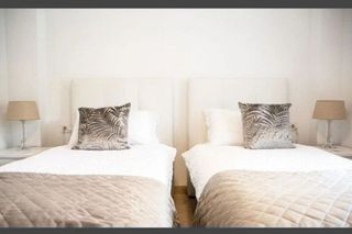 Ático en alquiler en Puerto Banús en Marbella