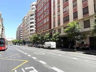Local comercial en venta en El Pilar en Valencia