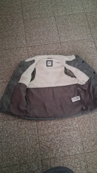 Gilet bambina grigio con interno in pile