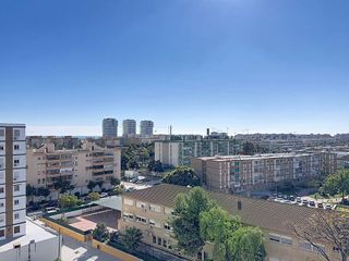 Ático en alquiler en Parque Mediterráneo - Santa Paula en Málaga