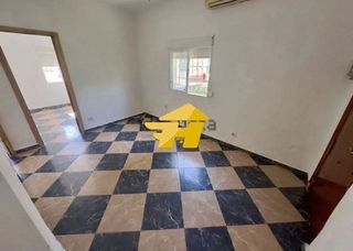 Piso en alquiler en Carranque - Haza Cuevas en Málaga