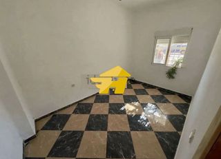 Piso en alquiler en Carranque - Haza Cuevas en Málaga