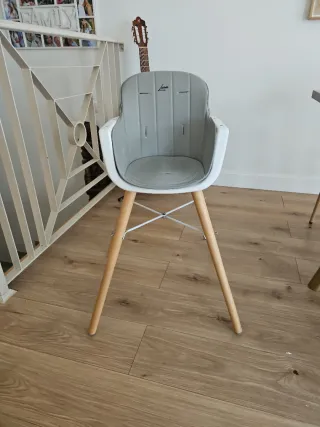 Silla alta niñ@ gris y blanca
