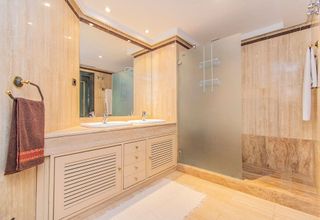 Piso en alquiler en Playa de la Fontanilla en Marbella