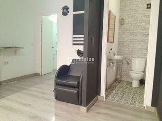 Local comercial en alquiler en Barrio de Ciudad Jardín en Málaga