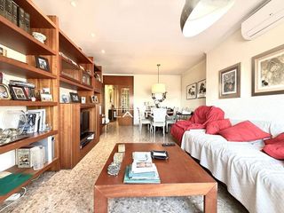 Piso en venta en El Grau en Valencia