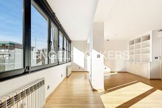 Piso en alquiler en Mirasierra en Madrid