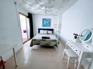 Ático en alquiler en Carolinas Altas en Alicante