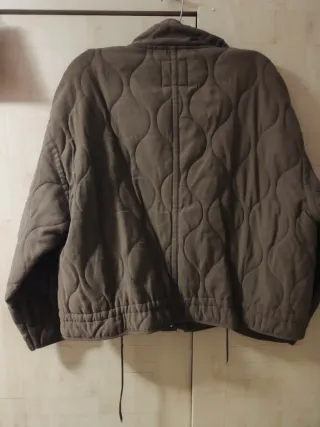 Chaqueta acolchada Stradivarius Talla M