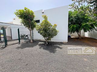 Casa adosada en venta en Playa Blanca en Yaiza