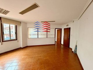 Oficina en alquiler en Centro en Ourense