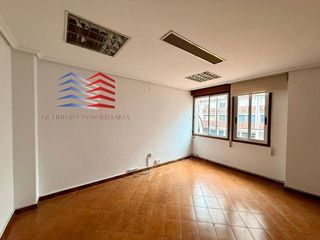 Oficina en alquiler en Centro en Ourense