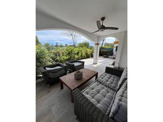 Piso en alquiler en Nueva Andalucía centro en Marbella