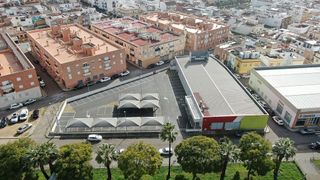 Nave industrial en alquiler en Coria del Río