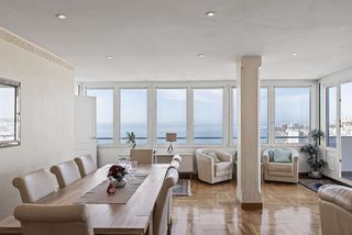 Ático en venta en Puerto Marina en Benalmádena