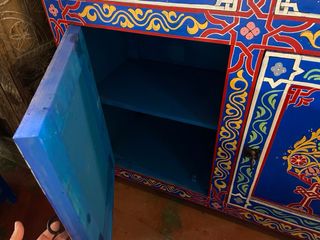 Precioso Mueble azul pintado a mano