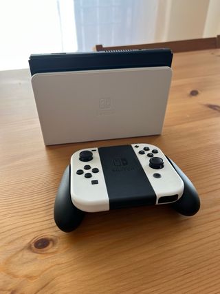 Nintendo Switch OLED Blanca en muy buen estado