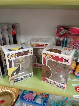 Funko Pop Wolverine y Michael Jordan