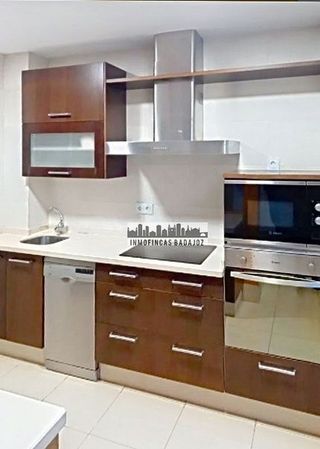 Piso en alquiler en Maria Auxiliadora - Barriada LLera en Badajoz