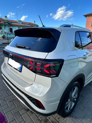 Volkswagen T-Cross R-Line 2024, 40000km