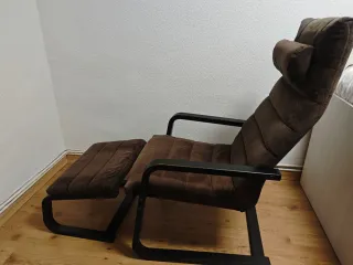 Sillón y reposapiés terciopelo marrón