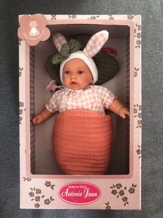 Muñeca Antonio Juan-Petit con saco zanahoria