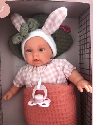 Muñeca Antonio Juan-Petit con saco zanahoria