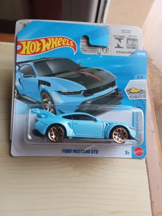 Hot Wheels Ford Mustang GTD Azul
