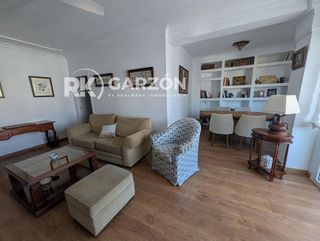 Piso en alquiler en Centro en Almería