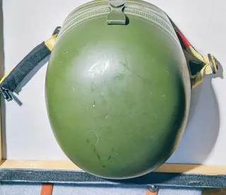 Casco de esquí verde