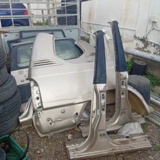 Toyota kdj95 95 2002
