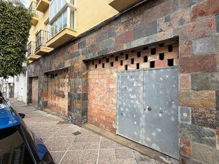 Local comercial en alquiler en La Banda - Campo de Fútbol en Chiclana de la Frontera