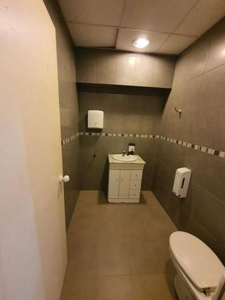 Local comercial en venta en Montigalà -Sant Crist en Badalona