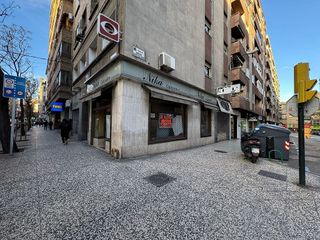 Local comercial en venta en Delicias en Zaragoza