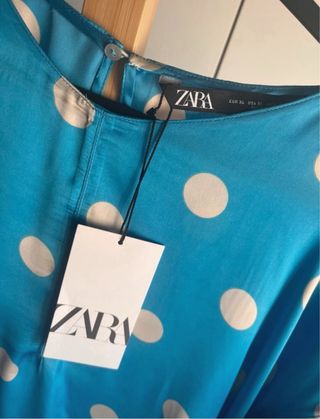 Camisa Zara lunares azul