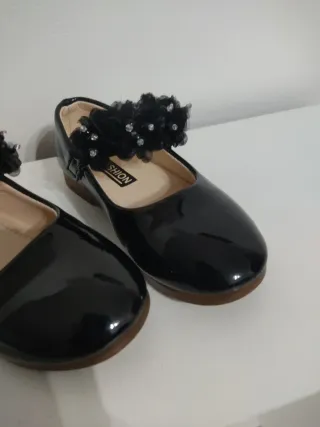 Zapatos niña charol negros