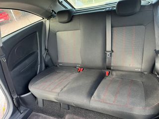 Opel Corsa color ediction dic-2011