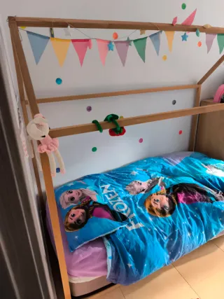 Cama Montessori Madera casita