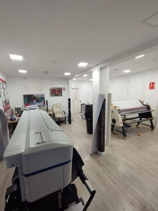 Local comercial en venta en Gavarra en Cornellà de Llobregat