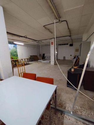 Local comercial en venta en Gavarra en Cornellà de Llobregat