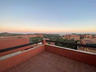 Piso en alquiler en Cabo Pino - Reserva de Marbella en Marbella